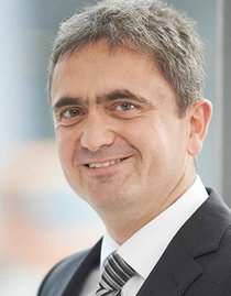 Dr. Uwe Lauber